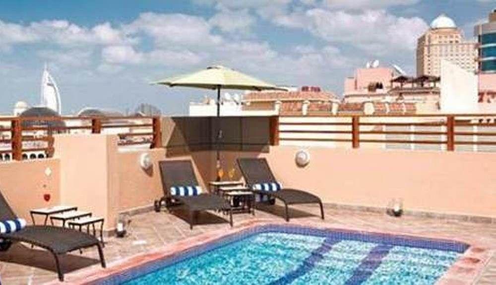 Richmond Greens Hotel Дубай Экстерьер фото