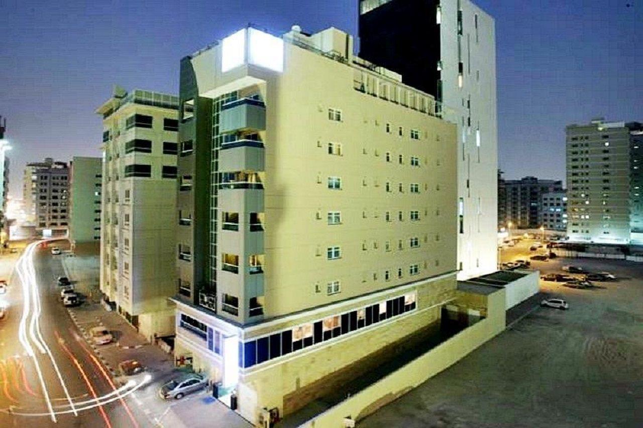 Richmond Greens Hotel Дубай Экстерьер фото